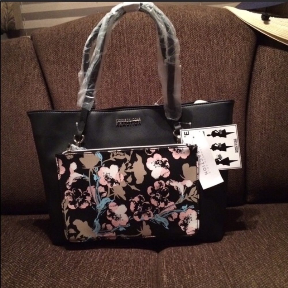 Kenneth Cole purse